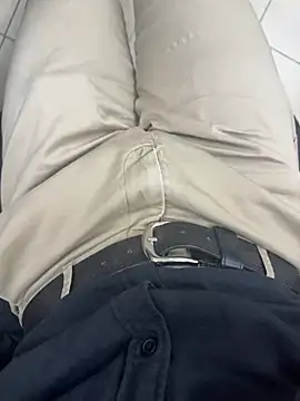 Snapshot of hotisraeli chatting on 02-16-25, 03:48 hotisraeli online show from 02-16-25, 03:48