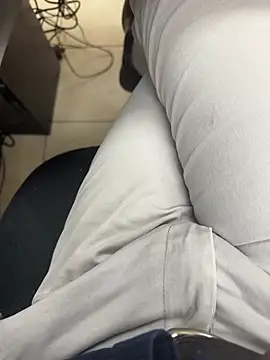 Snapshot of hotisraeli chatting on 02-24-25, 04:47 hotisraeli online show from 02-24-25, 04:47