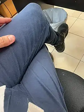 Snapshot of hotisraeli chatting on 03-06-25, 07:58 hotisraeli online show from 03-06-25, 07:58