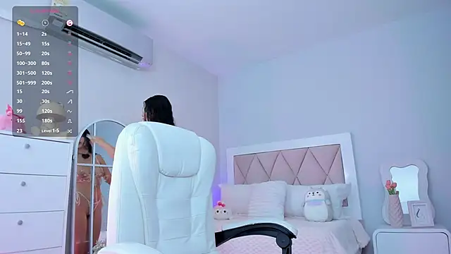 Snapshot of ania_sweet18 chatting on 05-16-26, 01:04 ania sweet18 online show from 05-16-26, 01:04