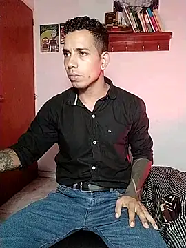 chero 95 online show from 11-14-25, 10:46