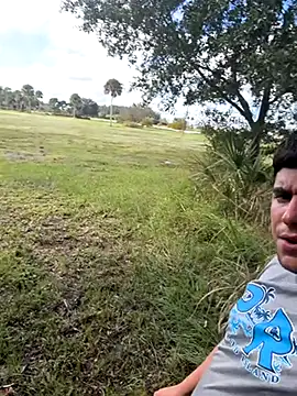 Snapshot of elwhite1996 chatting on 10-28-25, 06:29 elwhite1996 online show from 10-28-25, 06:29