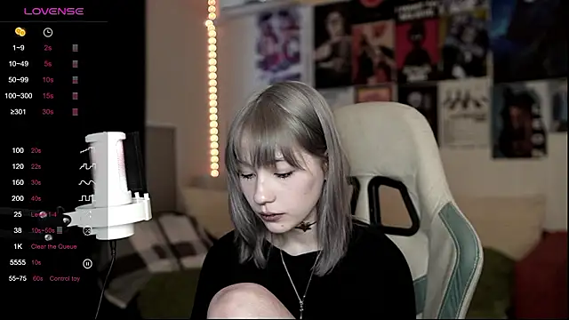 Snapshot of Traharaa chatting on 02-10-26, 12:59 Traharaa online show from 02-10-26, 12:59