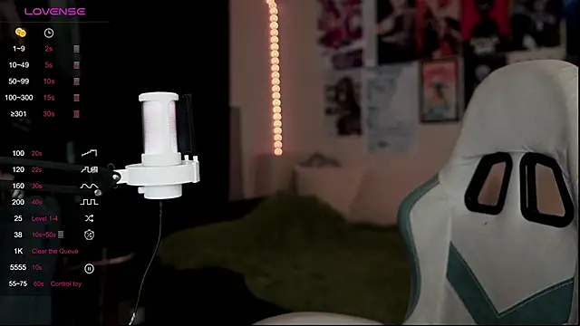 Snapshot of Traharaa chatting on 02-17-26, 03:09 Traharaa online show from 02-17-26, 03:09