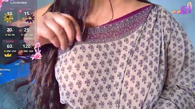 Snapshot of Azhagiya_Alai chatting on 10-27-25, 04:02 Azhagiya Alai online show from 10-27-25, 04:02