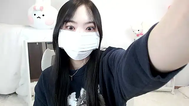 momo room online show from 04-12-26, 10:29