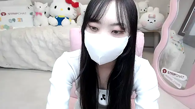 momo room online show from 09-21-25, 06:51