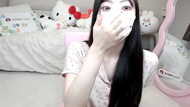 momo room online show from 09-26-25, 11:55