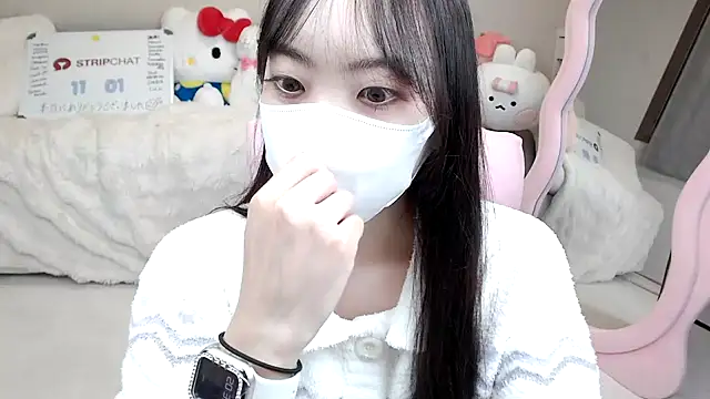 momo room online show from 11-01-25, 11:37