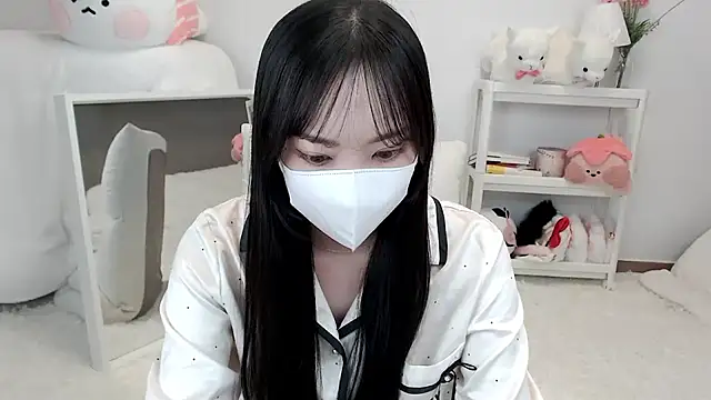 momo room online show from 05-15-26, 11:08