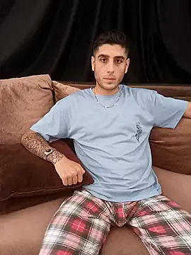 arenn1997 online show from 11-11-25, 12:11