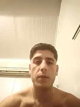 arenn1997 online show from 12-04-25, 10:09