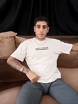 arenn1997 online show from 11-04-25, 11:58