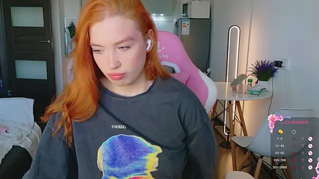 cinnabon girls online show from 06-25-26, 01:16