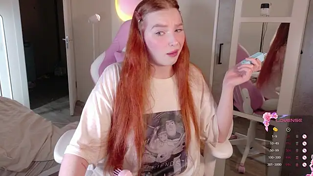 cinnabon girls online show from 11-24-25, 01:16