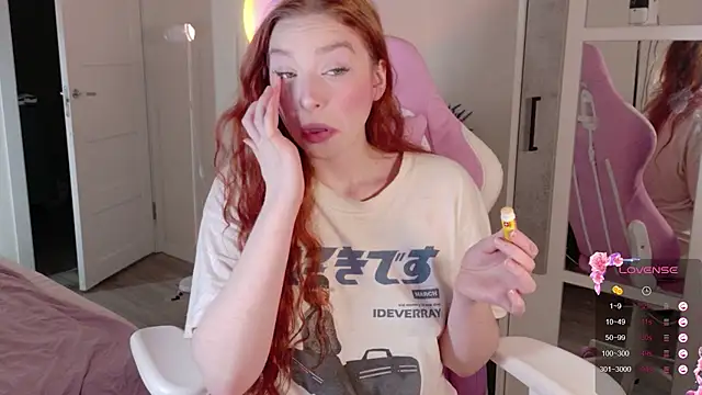 cinnabon girls online show from 11-04-25, 01:09