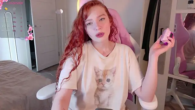 cinnabon girls online show from 10-20-25, 12:06