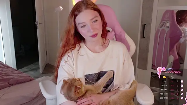 cinnabon girls online show from 11-25-25, 11:37