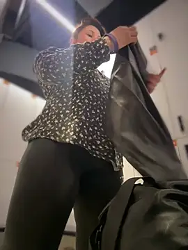 Snapshot of ZhenjaPoledance chatting on 02-07-26, 11:07 ZhenjaPoledance online show from 02-07-26, 11:07