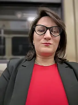 Snapshot of ZhenjaPoledance chatting on 03-28-26, 10:27 ZhenjaPoledance online show from 03-28-26, 10:27