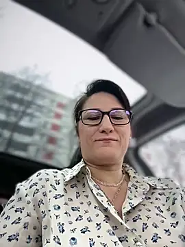 Snapshot of ZhenjaPoledance chatting on 02-27-26, 08:03 ZhenjaPoledance online show from 02-27-26, 08:03