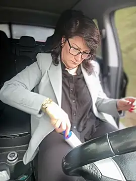 Snapshot of ZhenjaPoledance chatting on 04-01-26, 10:27 ZhenjaPoledance online show from 04-01-26, 10:27