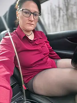 Snapshot of ZhenjaPoledance chatting on 04-13-26, 07:12 ZhenjaPoledance online show from 04-13-26, 07:12