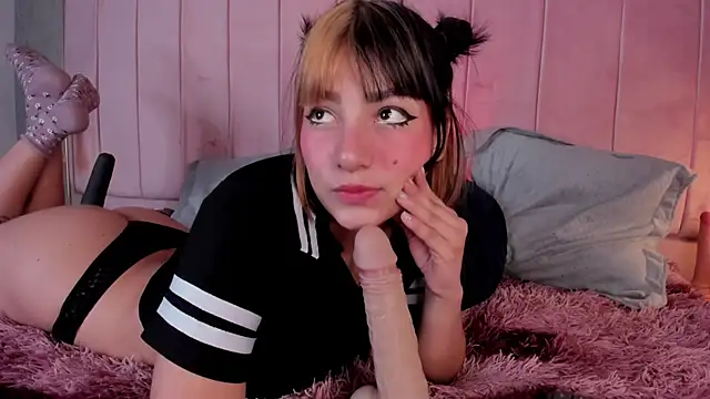 gaby cloudy online show from 11-20-25, 08:09