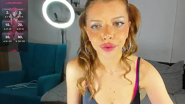 Snapshot of Hannah_Carr chatting on 10-05-25, 07:37 Hannah Carr online show from 10-05-25, 07:37