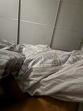 Hardmard online show from 12-20-24, 06:35