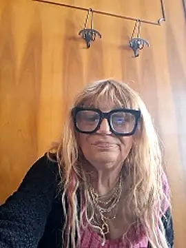 Snapshot of eva2023sexy chatting on 05-20-26, 02:36 eva2023sexy online show from 05-20-26, 02:36