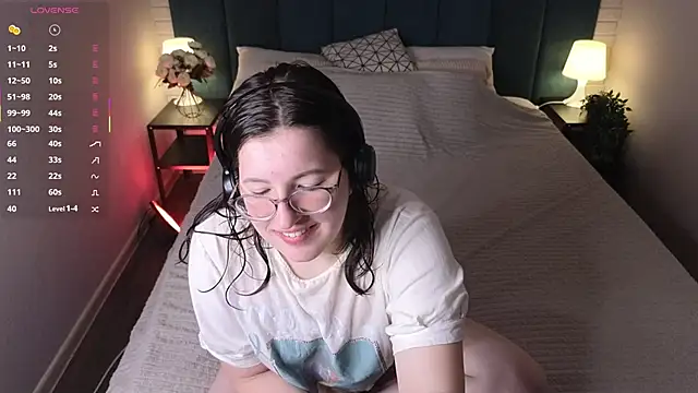 Peneloppa Star online show from 10-14-25, 09:47