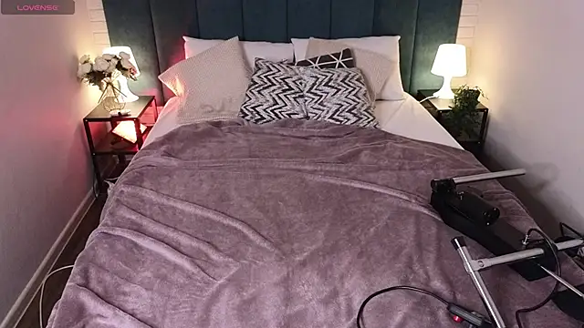 Peneloppa Star online show from 11-16-25, 09:08