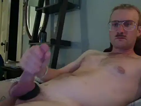Snapshot of PeterDerzzz chatting on 04-26-26, 02:42 PeterDerzzz online show from 04-26-26, 02:42