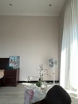 Hott Lolla online show from 09-20-25, 07:46