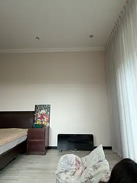 Hott Lolla online show from 04-12-26, 09:23