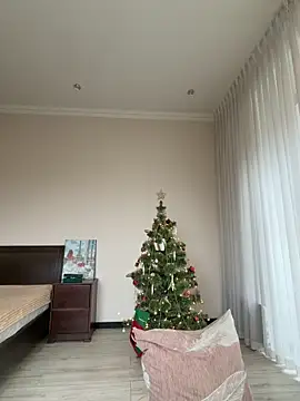 Hott Lolla online show from 12-20-25, 09:01