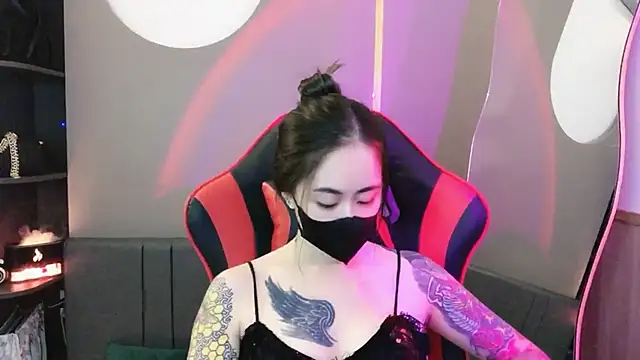 Snapshot of witch-39 chatting on 12-18-24, 06:10 witch-39 online show from 12-18-24, 06:10