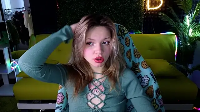 LitaBrom online show from 03-13-25, 04:49