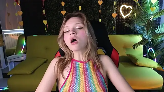 LitaBrom online show from 02-20-25, 04:18