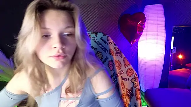 LitaBrom online show from 03-23-25, 01:09