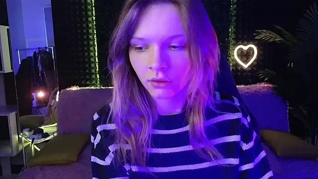 LitaBrom online show from 10-11-25, 01:39