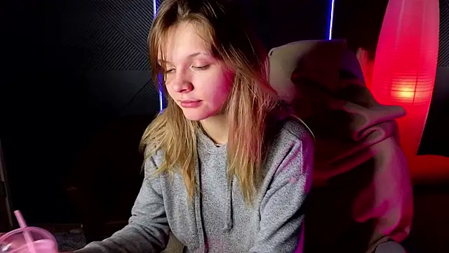 LitaBrom online show from 09-25-25, 01:55