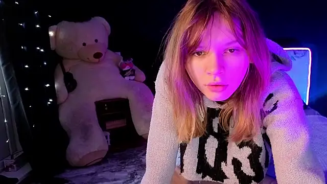 LitaBrom online show from 11-20-25, 02:01