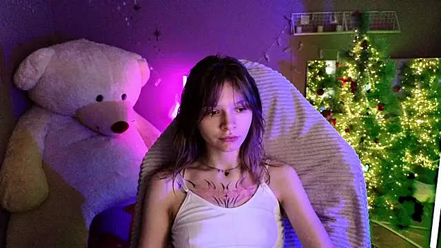 LitaBrom online show from 12-17-25, 09:03