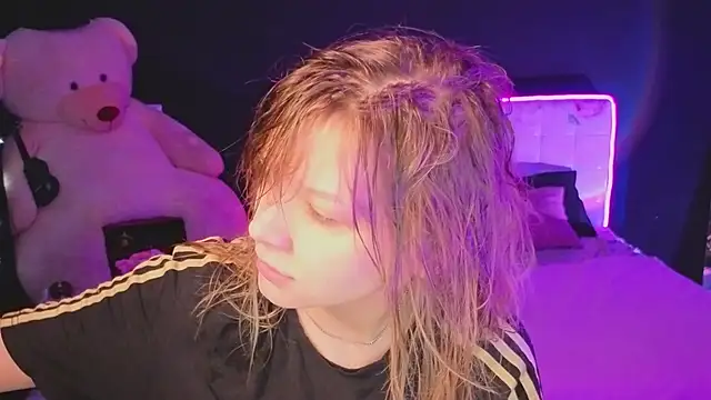 LitaBrom online show from 11-26-25, 02:22