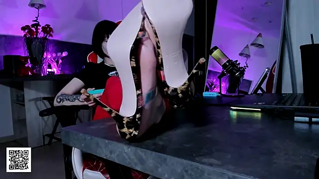  Goddess Misha  online show from 03-08-26, 09:07