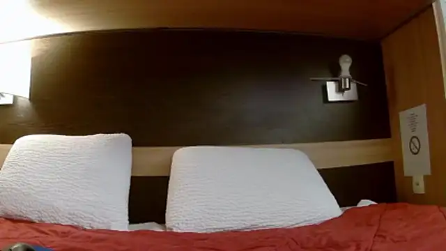 Snapshot of FrenchGregory chatting on 04-15-26, 06:56 FrenchGregory online show from 04-15-26, 06:56