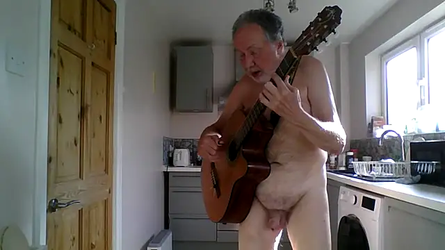 Snapshot of jimmybenido chatting on 09-08-25, 04:06 jimmybenido online show from 09-08-25, 04:06