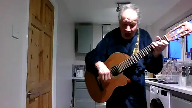 Snapshot of jimmybenido chatting on 02-14-25, 05:25 jimmybenido online show from 02-14-25, 05:25